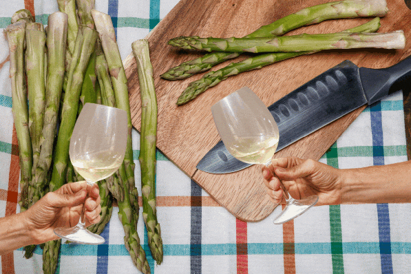 Voici le meilleur vin pour accompagner les asperges - Canva