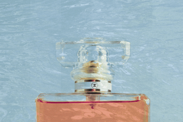 Le parfum fait-il la femme ? Canva