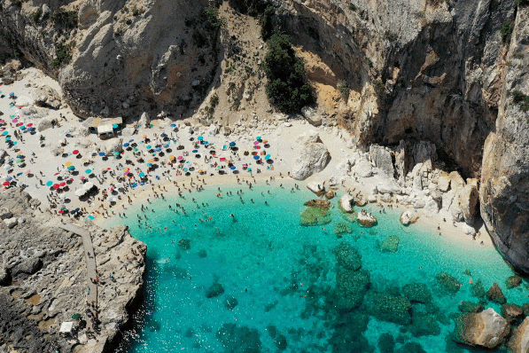 Oseriez-vous confier la planification de vos vacances à l'IA? Canva