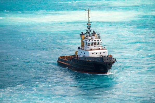 Tugs boot CMB.Tech