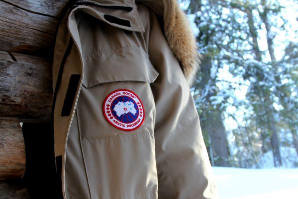 Het aandeel van Canada Goose, producent van luxe jassen, kreeg een flinke tik na de laatste kwartaalcijfers. Op lange termijn verandert er echter niets en blijft het potentieel groot.