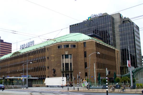 ABN Amro verlaagt ramingen