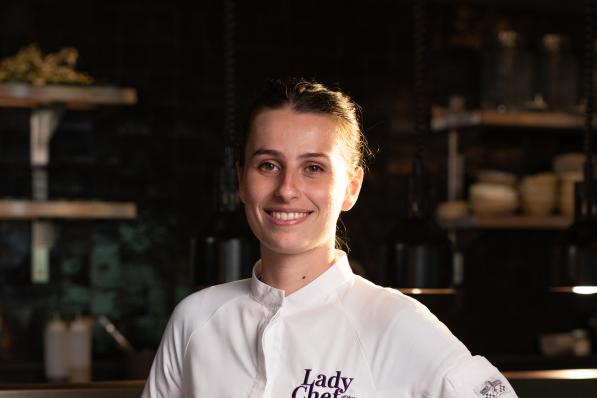 Lady chef