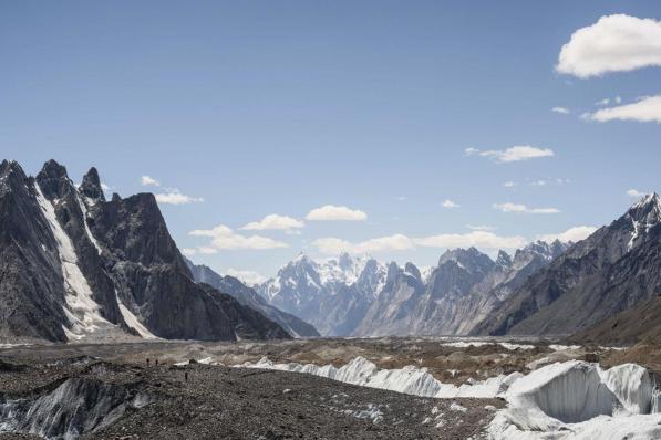 Trekking door het Karakoram-gebergte in Pakistan