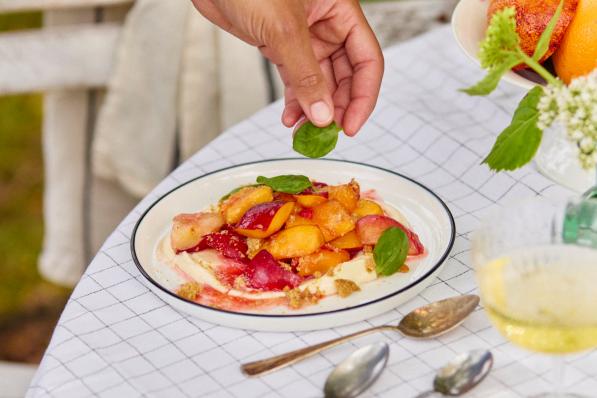 nectarines mascarpone