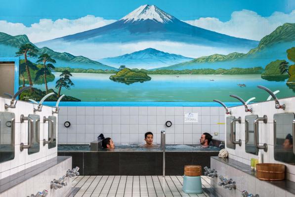 Sento, bain public de quartier au Japon