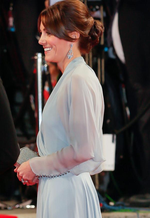 Kate Middleton jurk James Bond