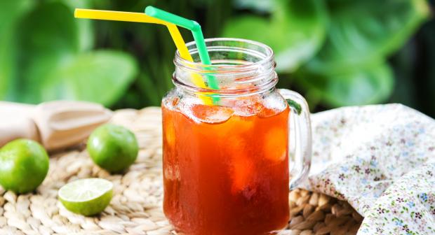 Frisse dorstlesser: homemade ijsthee