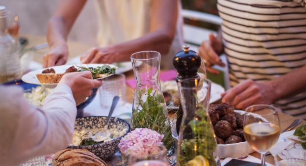 Let’s Hygge onthult: de succesformule voor een geslaagd etentje met vrienden!