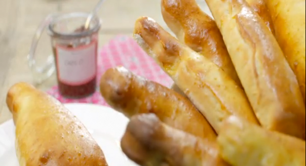 Klaaskoeken met zelfgemaakte chocoladepasta