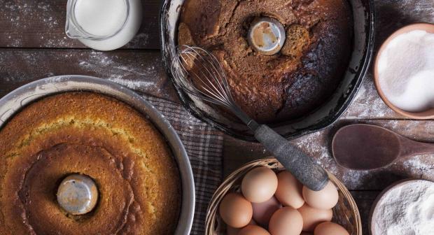 Voor de zoetebekken: appelcake met honing en kaneel