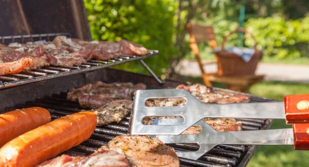 La base du BBQ: comment le nettoyer et l'allumer?