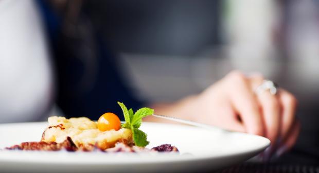 Slank op restaurant: 10 tips om er 100% van te blijven genieten