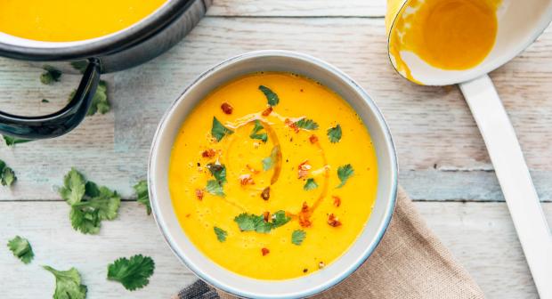 6 makkelijke manieren om soep te maken van restjes