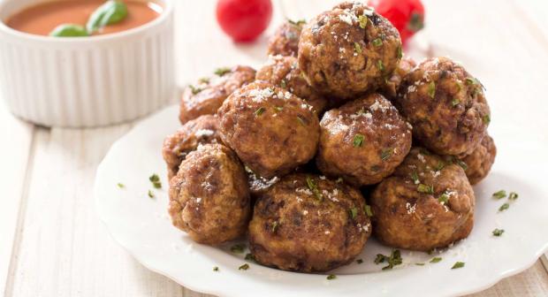Zo maak je de allerlekkerste gehaktballen