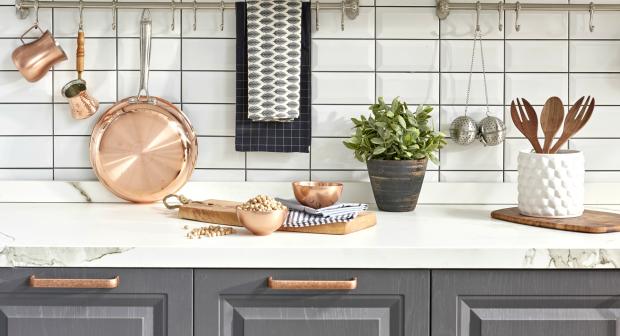 Overvolle kasten? Met deze 8 tips win je extra ruimte in de keuken