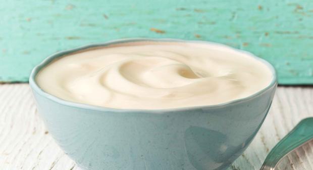 Ook hiervoor kun je Griekse yoghurt gebruiken