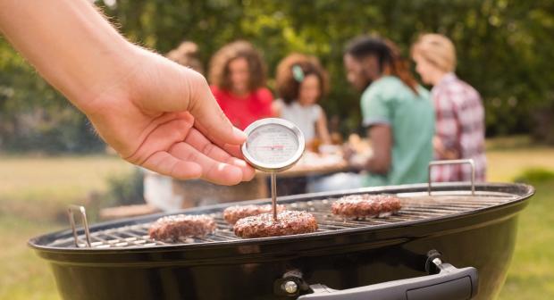 Waarom je een thermometer nodig hebt bij het barbecueën