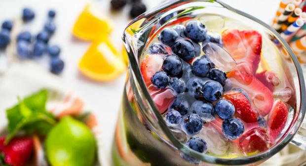 Infused water: zo blijf je de hele dag gehydrateerd