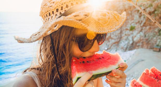 Comment prolonger son bronzage naturellement grâce à l'alimentation?