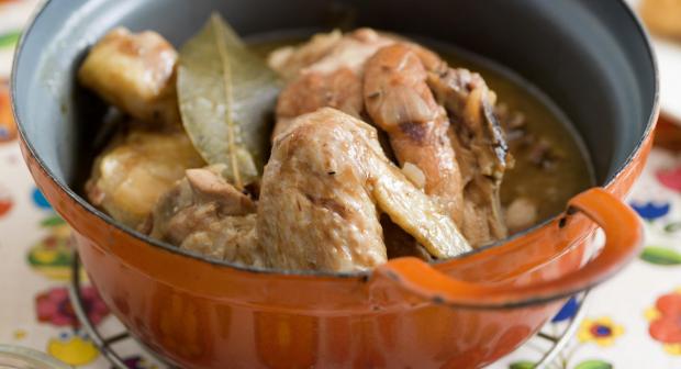 Deze 10 gezellige stoofpotjes met kip zijn exact wat jij nu nodig hebt!