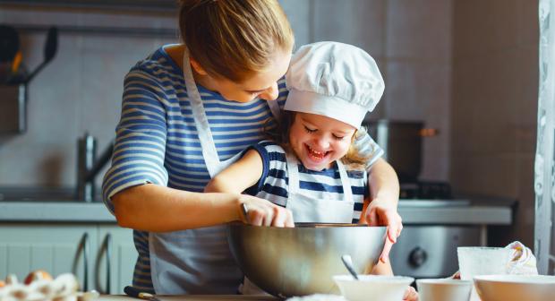 6 livres de recettes parfaits pour cuisiner AVEC les enfants!