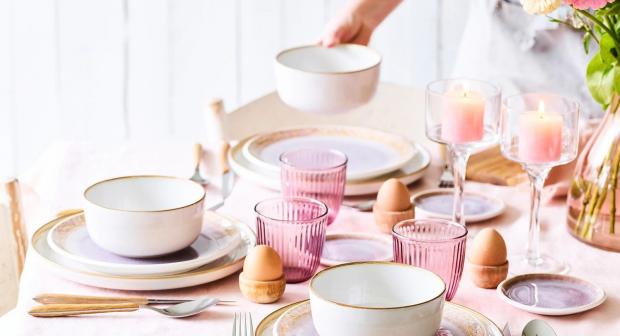 Deco-idee: servies en decoratie voor de mooiste lentetafel
