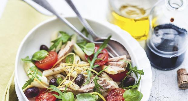Salade met tonijn, da's gezond smullen