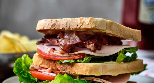 De testkeuken: zo maak je de ultieme clubsandwich