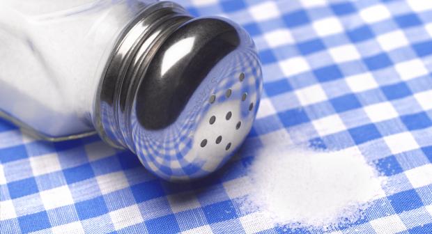 Hoeveel zout past in een gezond voedingspatroon?
