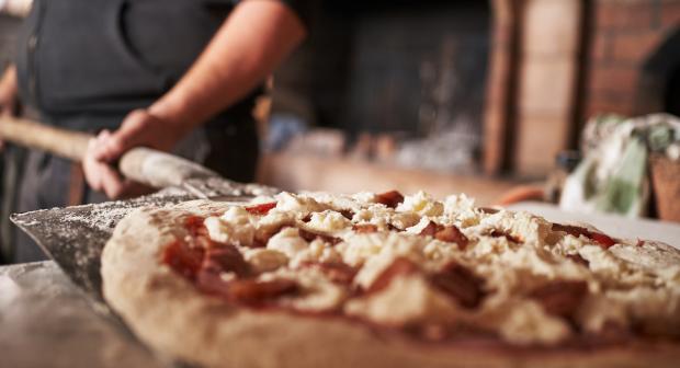 Zelf pizza bakken: welke tools bestaan er?
