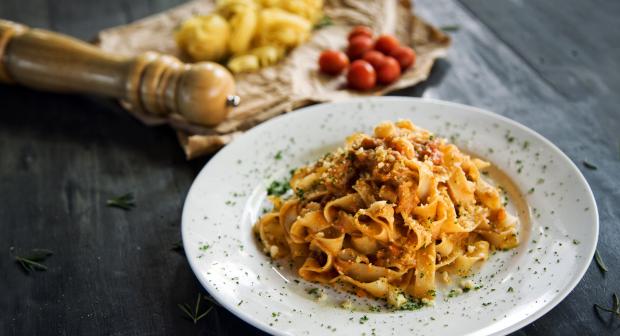 Puttanesca, ragù, carbonara: ces sauces italiennes qu'il faut avoir cuisinées une fois dans sa vie