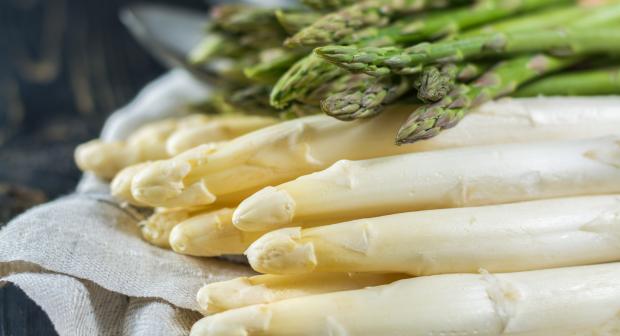 Hoe lang moet je asperges koken?