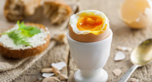 Is een eierkoker zuinig, of gewoon weer een overbodig toestel?