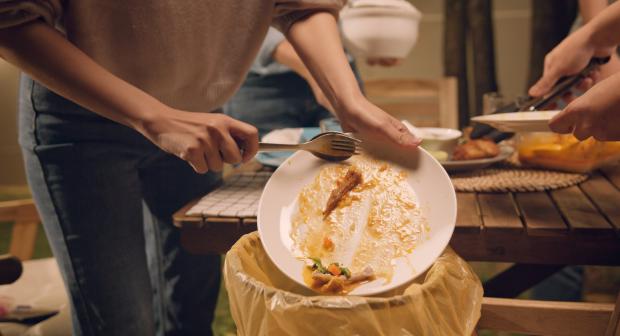 Vieren zonder te verspillen: hoe zorg je ervoor dat je zo weinig mogelijk eten weggooit tijdens de feestdagen?