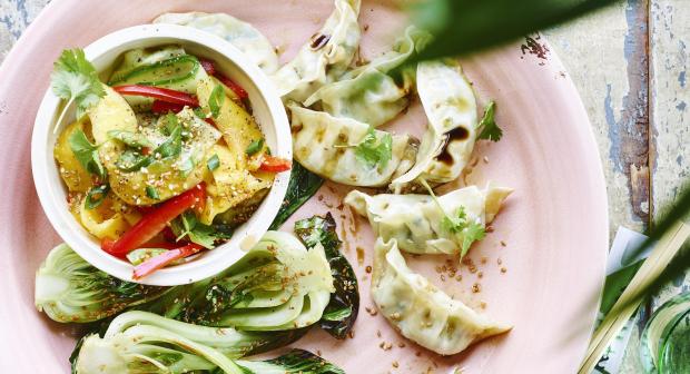 Dumplings, gyoza & co.: recepten voor en met heerlijke Aziatische deegpakketjes