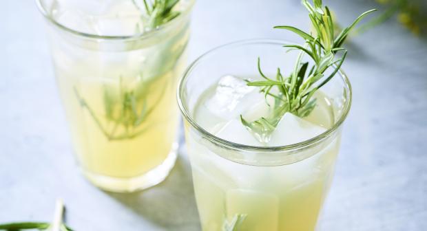 Zo maak je een heerlijke mocktail: 4 tips voor succes