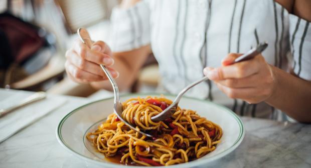 Maken koolhydraten zoals pasta, rijst en brood je dik?