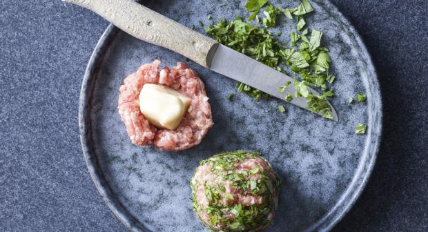 Hoe weet je of gehakt nog goed is? Check het in 4 simpele stappen