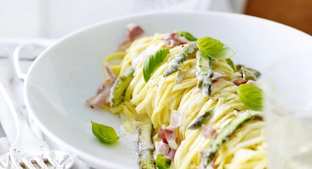 De lekkerste lenterecepten van Libelle Lekker: 100 frisse recepten van quiche tot pasta