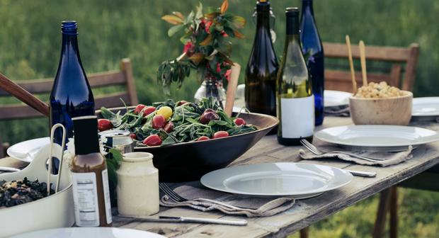 Waarom staat er op sommige wijnen 'vegan'? Is wijn dan niet altijd vegan?