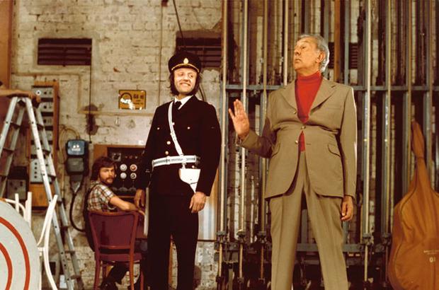 OH LA LA LA, C'EST MAGNIFIQUE!