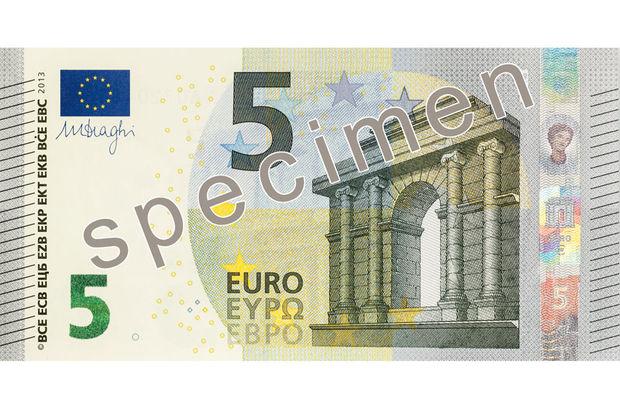 Le Nouveau Billet De 5 Euros En Circulation