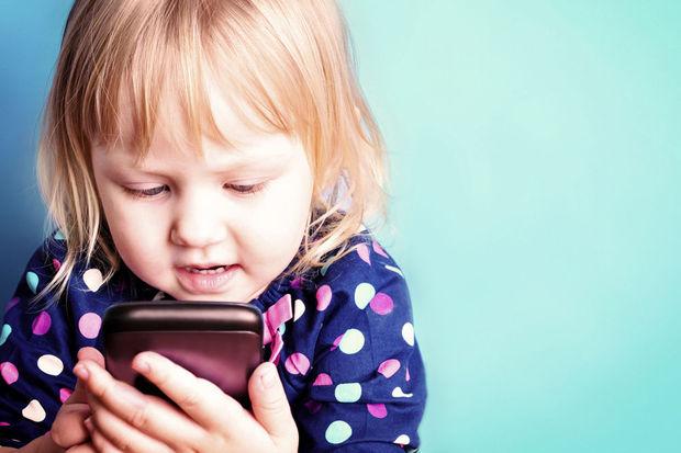 Quand acheter un smartphone à son enfant ?