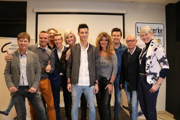 Christof Chapsis zingt ‘Wij kunnen de wereld aan’ in CC De Warande in Liedekerke