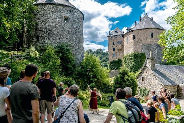 Peut-on devenir châtelain sur le compte des autres