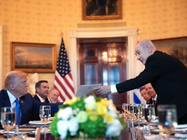 Benjamin Netanyahu a été reçu par Donald Trump à la Maison-Blanche, ce lundi.
