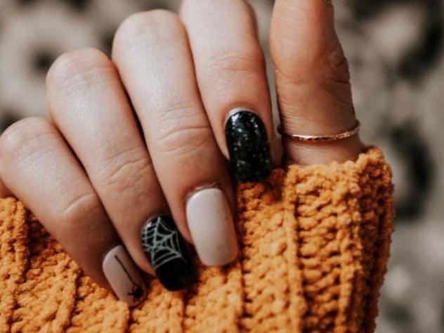 Halloween Manicure