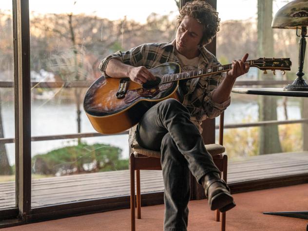 Jeremy Allen White