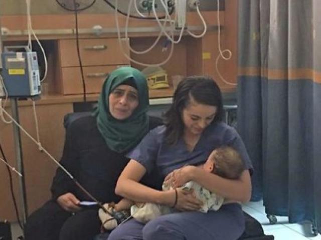 Une infirmière israélienne a allaité un bébé palestinien pour le sauver